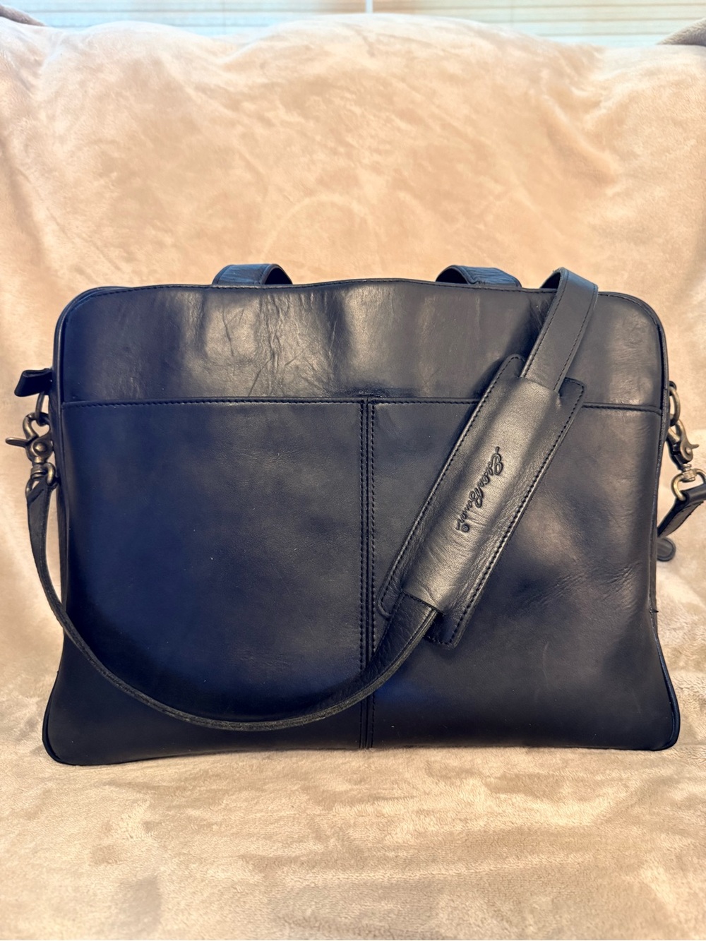 Vintage Eddie Bauer Black Leather Shoulder Bag